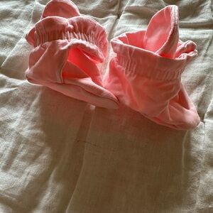 Soft Baby Booties - Light Pink